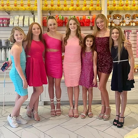 Sugar Factory Dress Code